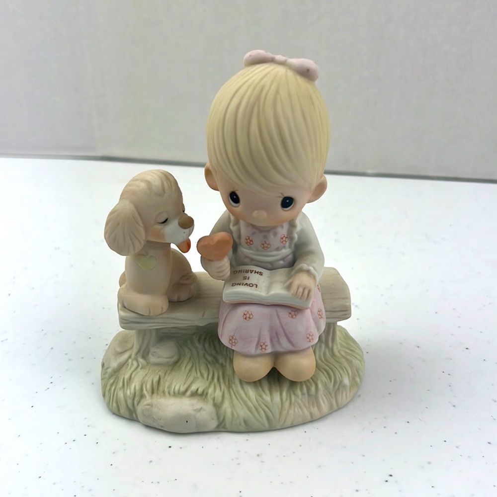 Precious Moments Loving is Sharing